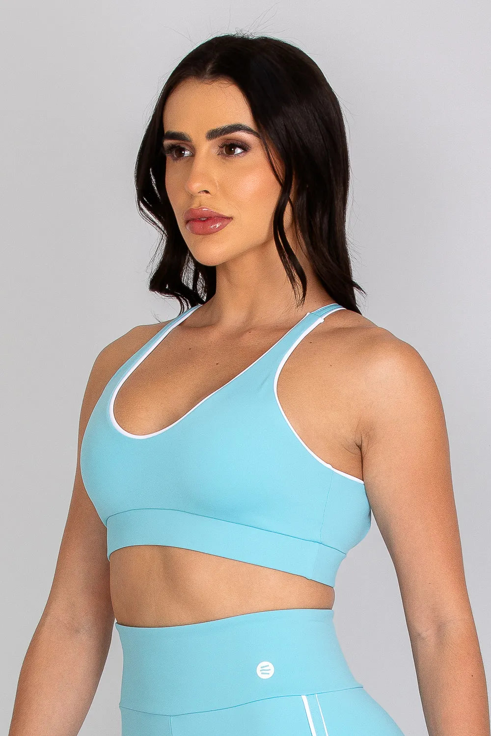Top com alças cruzadas poliamida Adaptiv azul pastel e detalhe branco ♡Ref.: 246