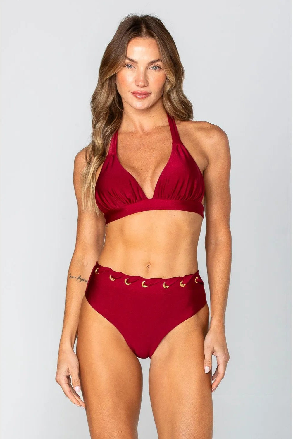 Biquini hot pants de ilhós com top alongado e bojo removível ♡Ref.: 414