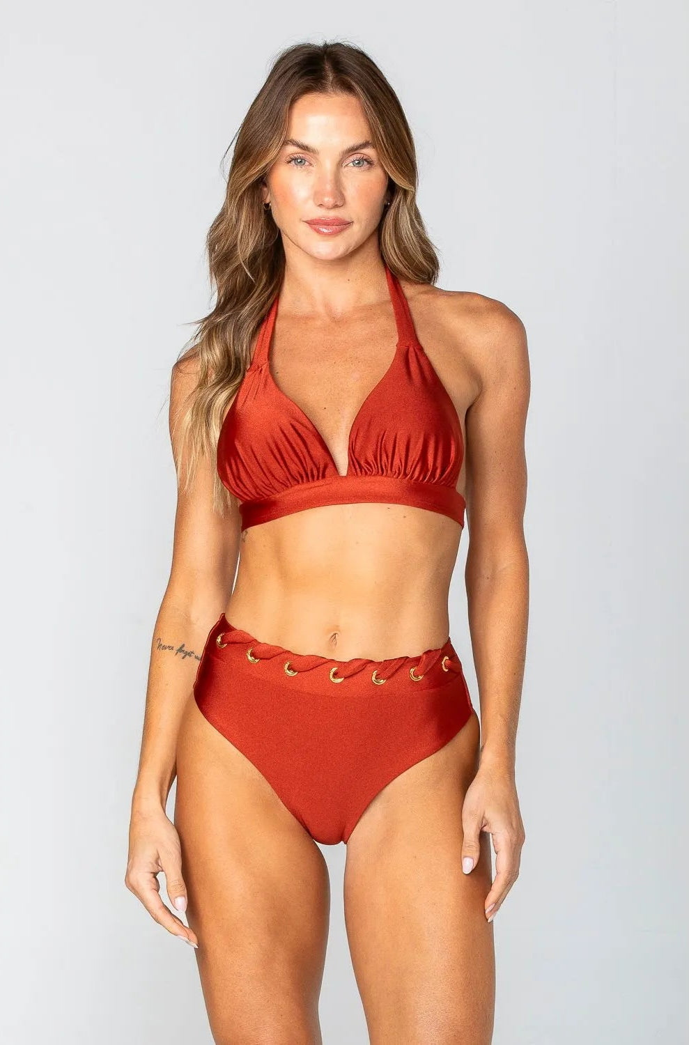 Biquini hot pants de ilhós com top alongado e bojo removível ♡Ref.: 414